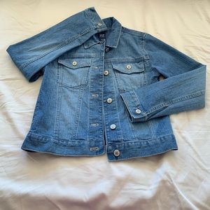 GAP jean jacket (girls XXL, fits women’s small)
